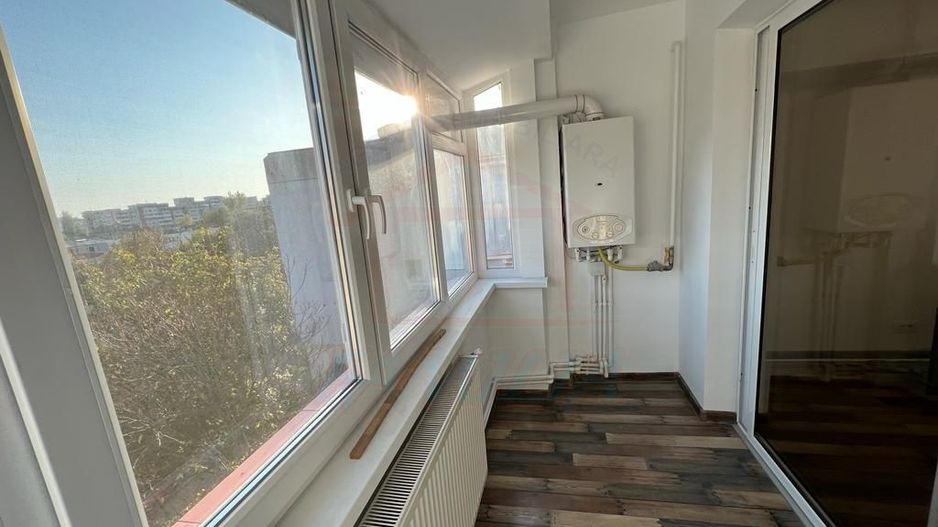 Inchiriem apartament cu 3 camere in centrul orasului, pret 500 euro - Poză 15