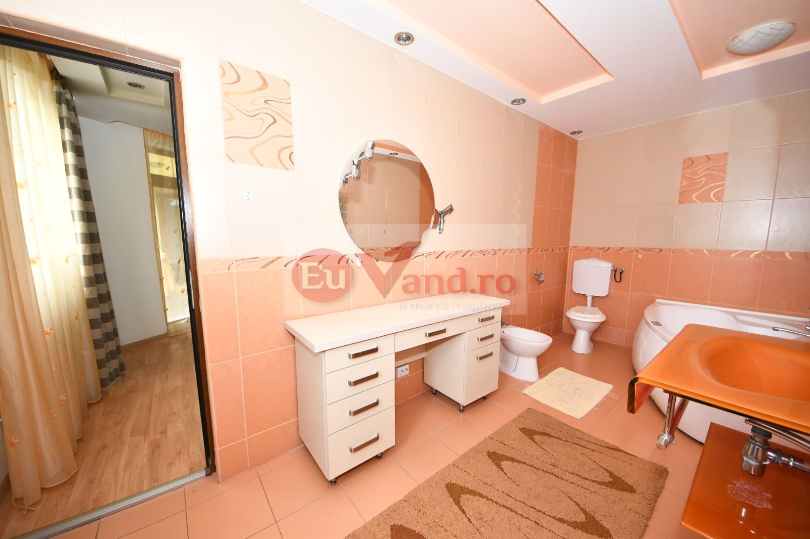 Vila spatioasa, pretabil pentru locuit/clinica, zona Micro 17 – Galati - Poză 33