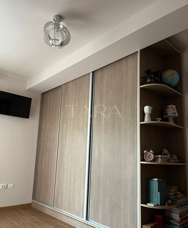 Apartament cu 3 camere de vânzare, Floresti. - Poză 6