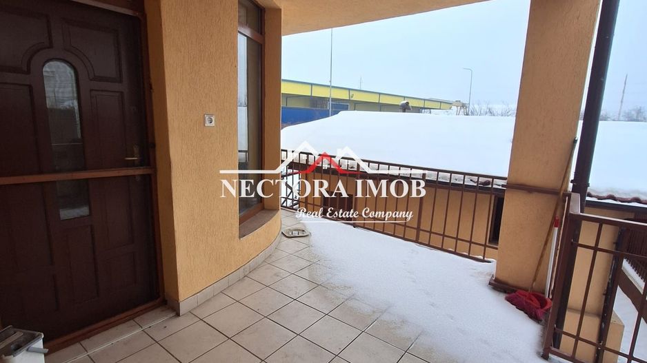 NECTORA IMOB-CASA mare 5 camere, 3 bai, pod, demisol pentru birouri - Poză 17