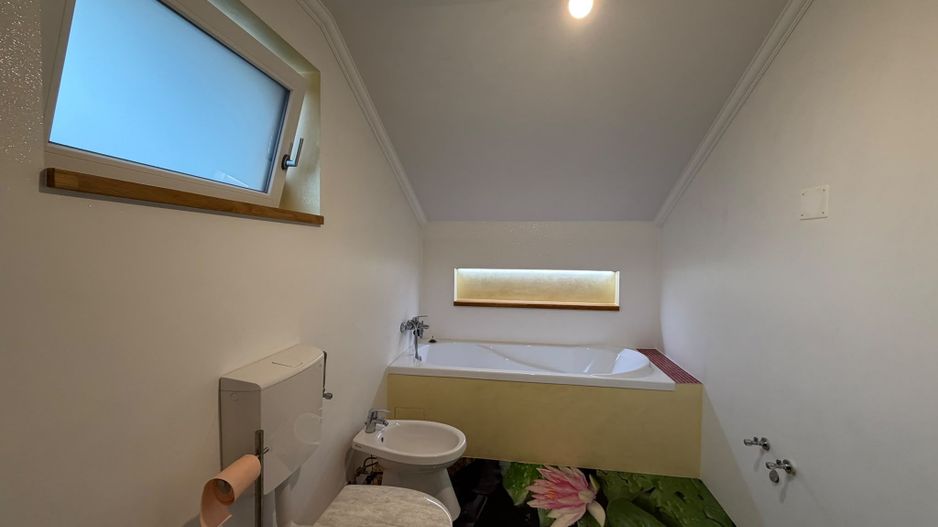 Casă de vânzare în Șura Mare, teren 334 mp - Poză 8