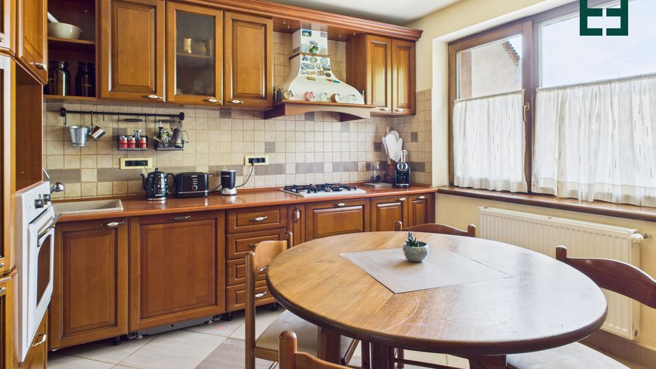 Vilă cu 6 camere - Zona Subcetate - Arad - Poză 11