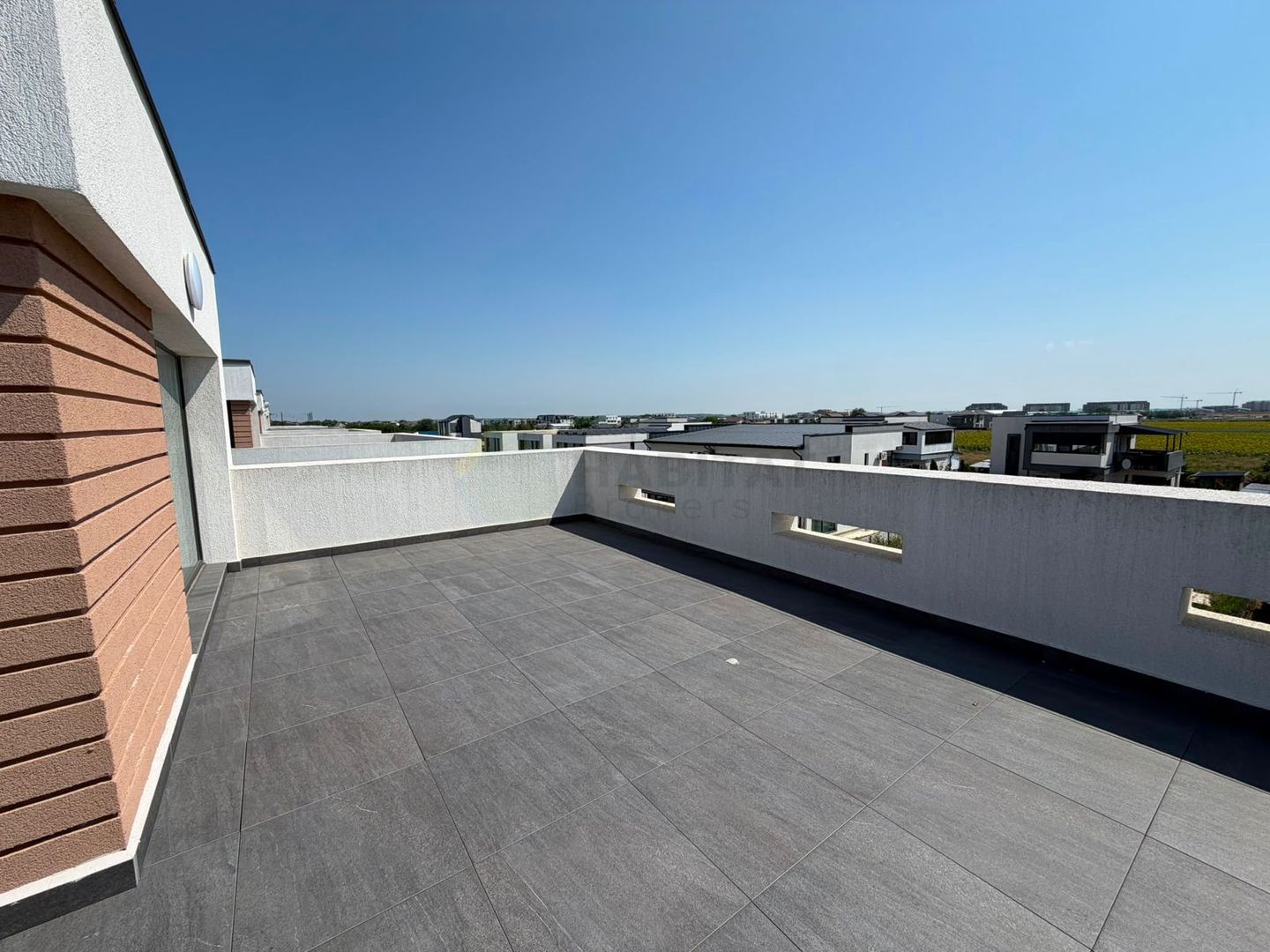 Casă 4 camere | Rooftop 60 mp | Class Villas Tunari - Poză 13