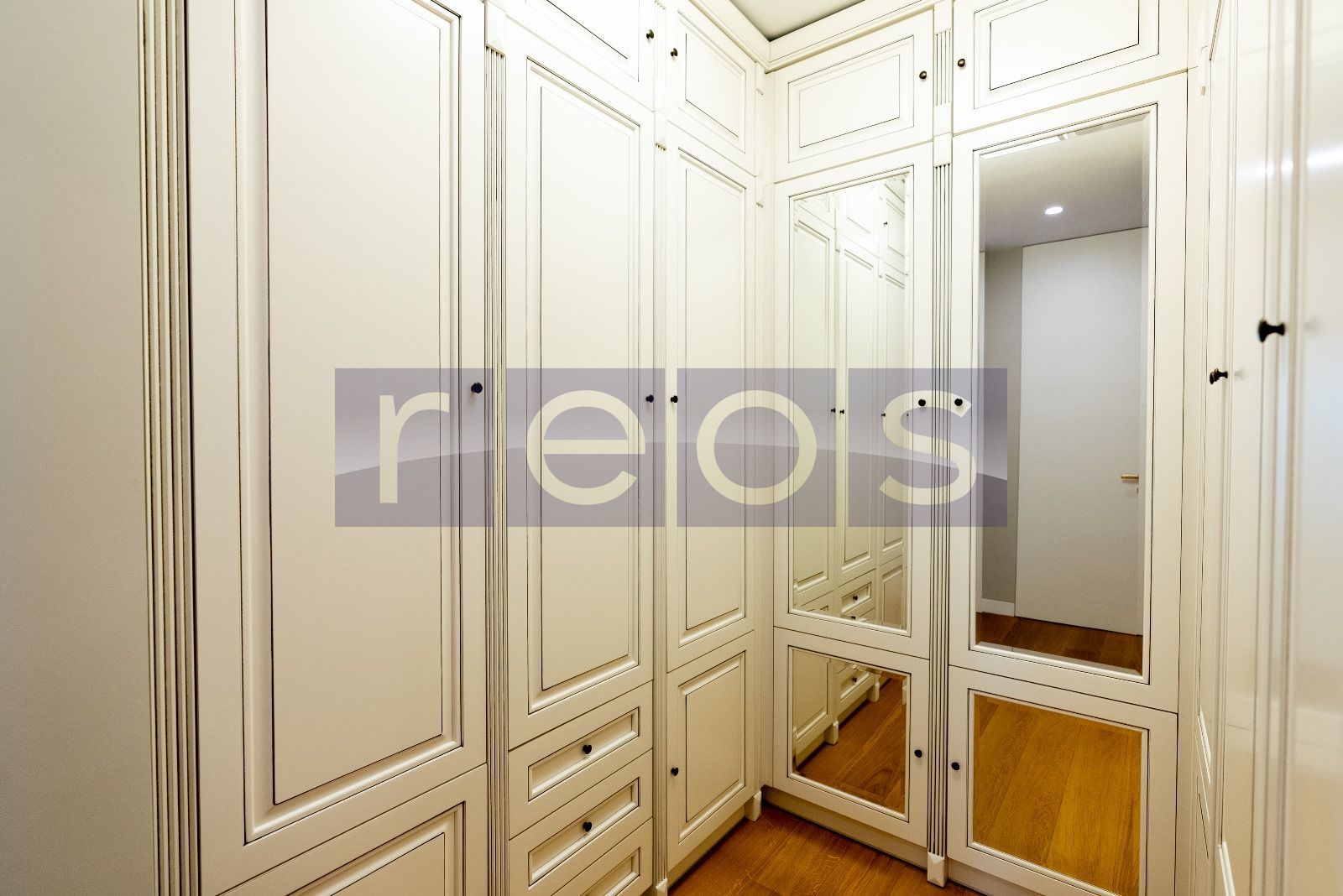 APARTAMENT PREMIUM ZAMBACCIAN | 206 MP | 4 CAMERE| LOC PARCARE - Poză 8