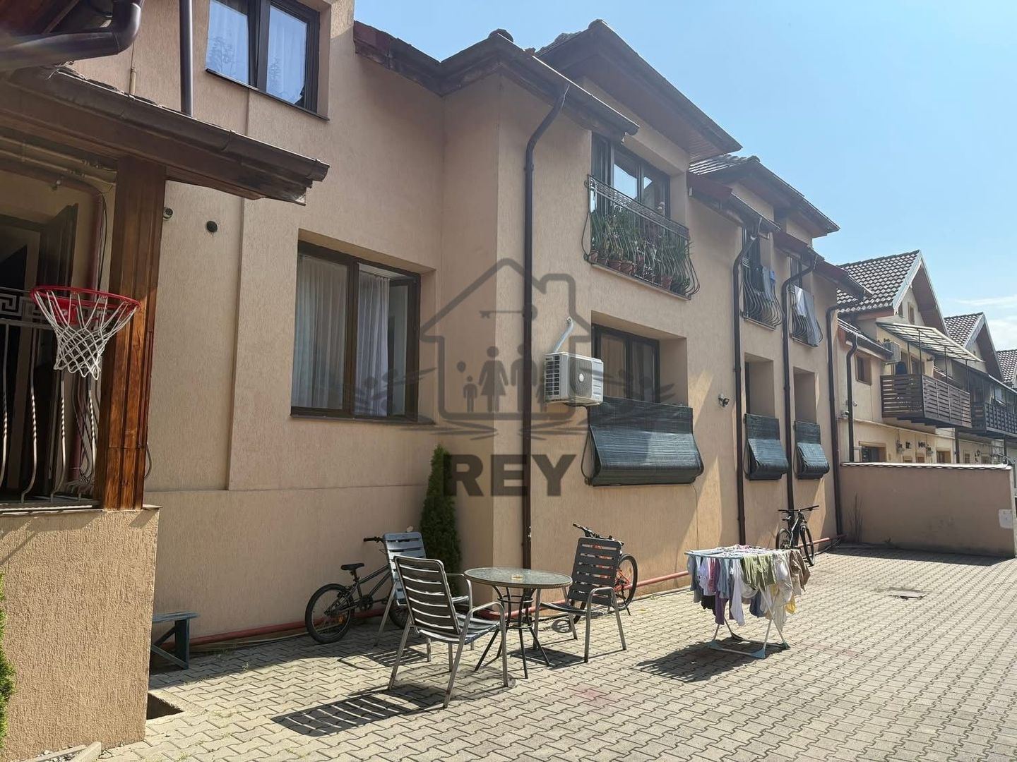 Apartament spațios la parter de casă – zona Turnișor, Sibiu - Poză 12