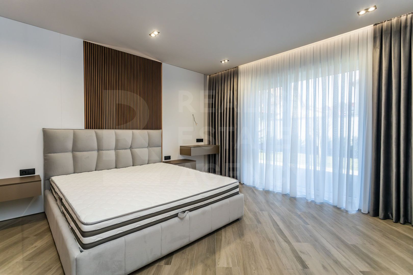 Vânzare, high-tech de lux, 6 camere, Rîșcani - Poză 16