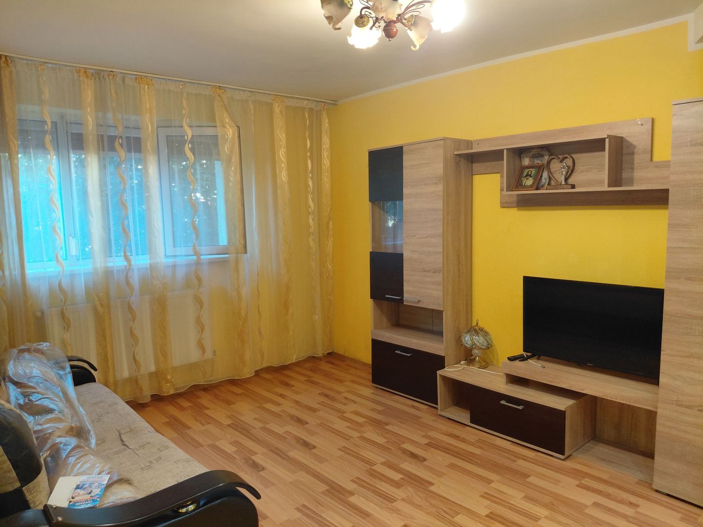 Apartamaent 1 camera bloc mixt,parter,Micro 21 - Poză 1