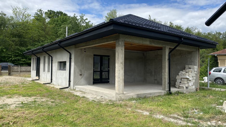 Casă primitoare cu teren generos de 2770 mp, în Adânca – Comision 0% - Poză 4