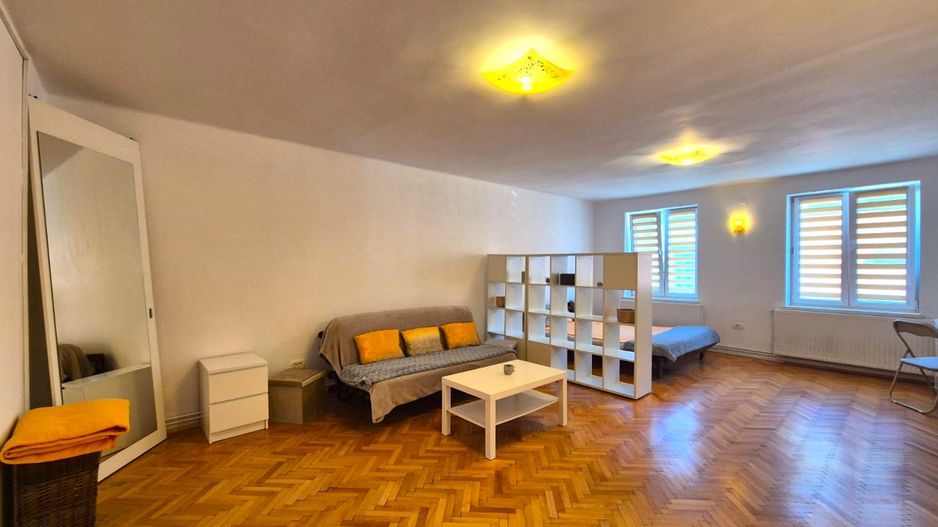 Exclusivitate - Imobil 53 mp,  la 3 minute de P-ta Sfatului, pet friendly - Poză 4