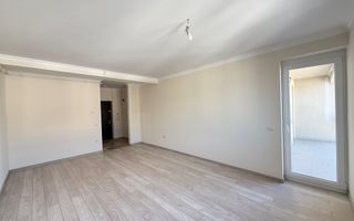Locatie excelenta. Spatios 60 mp. Dressing. Asfalt. Loc de parcare. - Poză 2