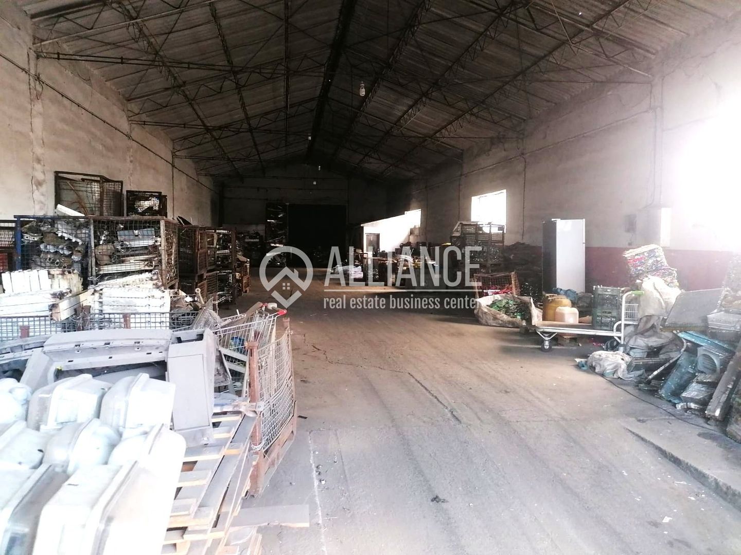 ZONA INDUSTRIALA (COD10) - Hala de inchiriat cu teren de 1700mp - Poză 2