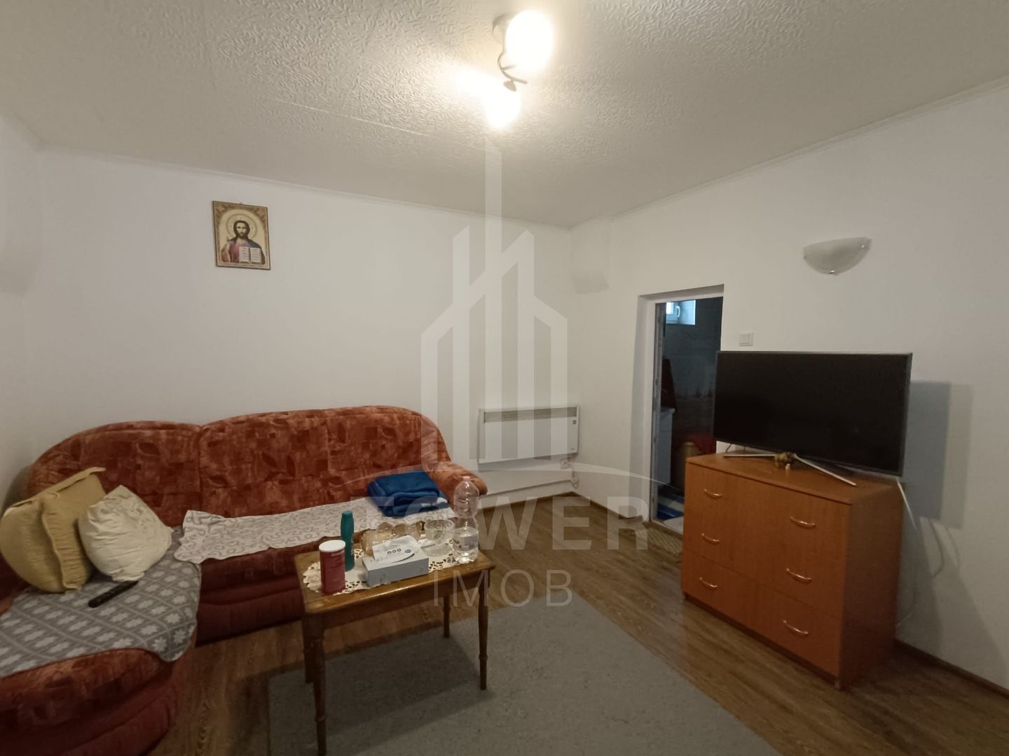 Casă de vânzare în satul Roșia cu vedere panoramică spre Munții Făgăras - Poză 21