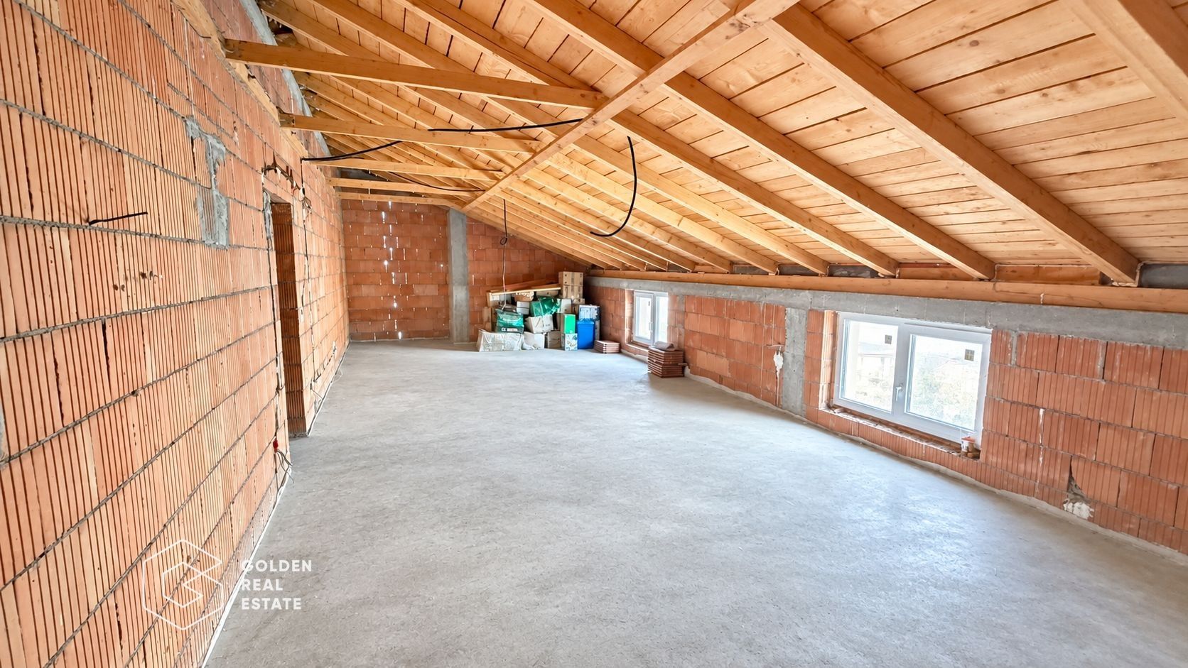 Casa cu 5 camere la rosu, nou construita, Sagu/ sau schimb cu apartament - Poză 12