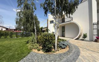 Casa individuală impresionant cu 4 camere si 5 bai | Mosnita Noua - Poză 4