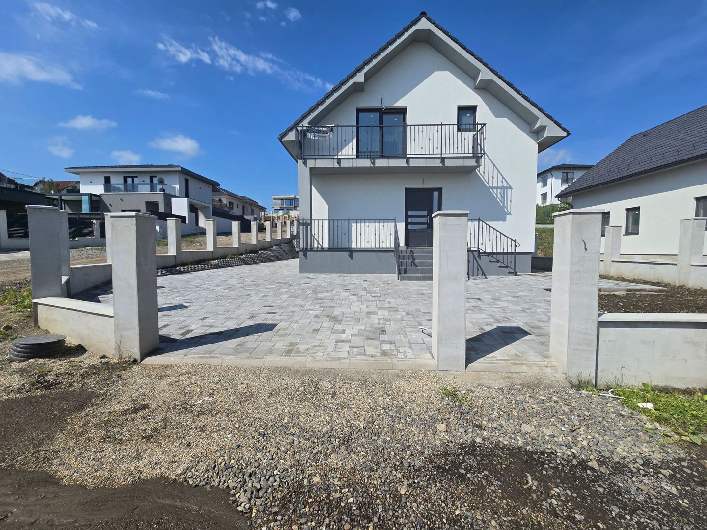 Casa 4 camere la cheie,2bai,120 mp,501 mp teren,zona Corunca - Poză 13