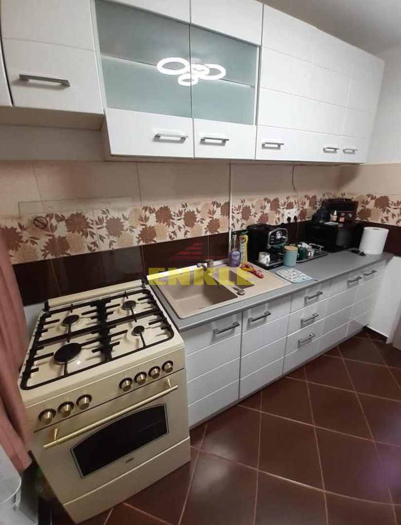De vanzare apartament cu doua camere, zona Marchian - Poză 6