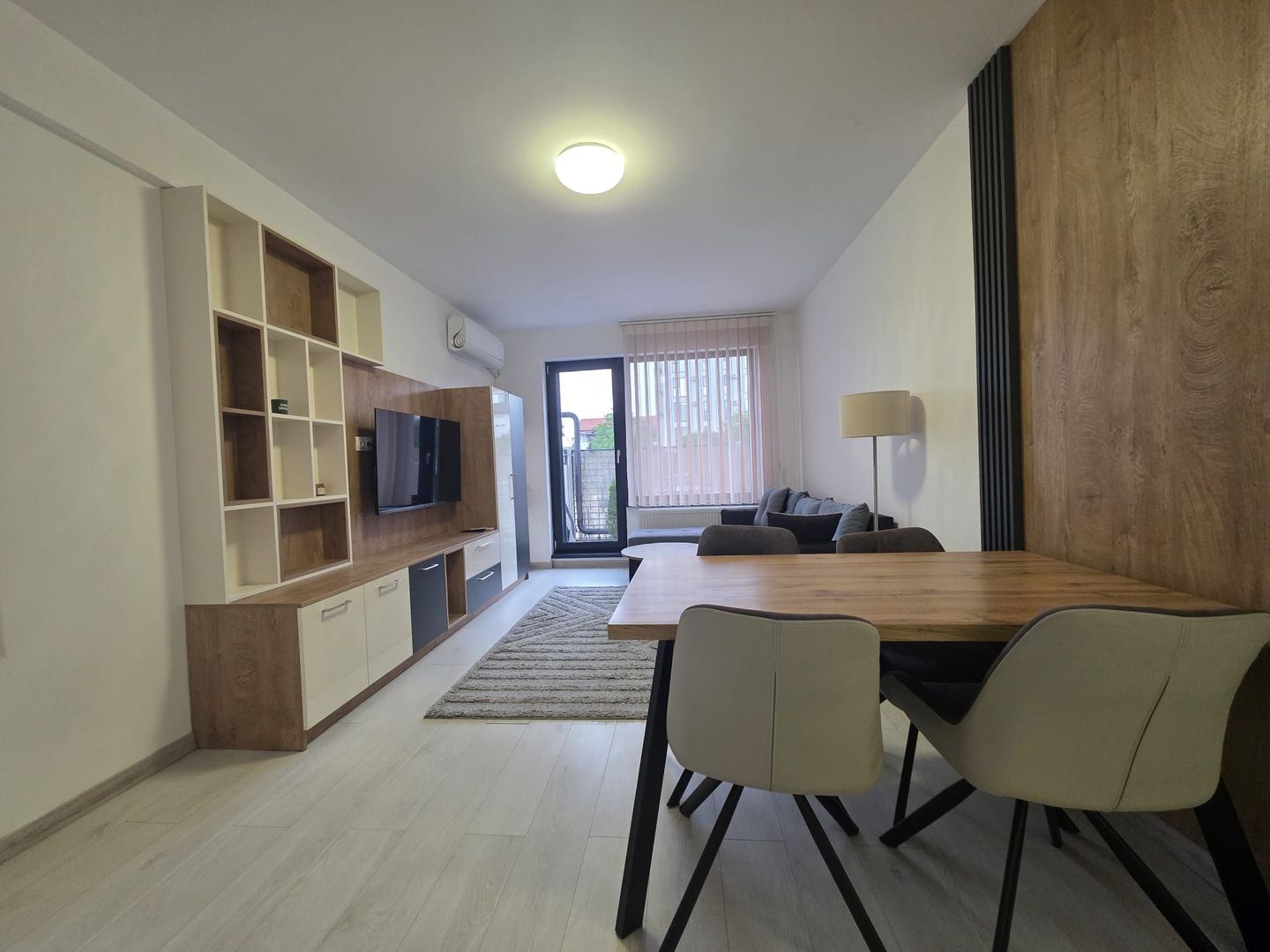 Apartament 3 camere parter si curte 45m  de inchirat Rond OMV Pipera - Poză 3