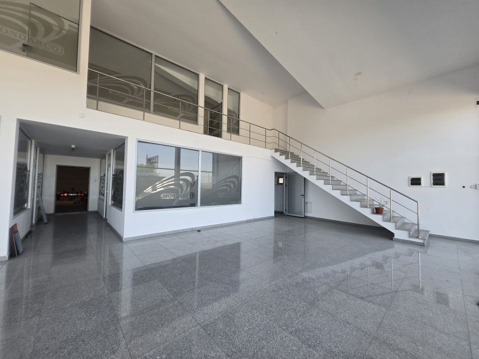 Hală de vânzare – spațiu depozitare, atelier și birouri – 2178 mp teren - Poză 8