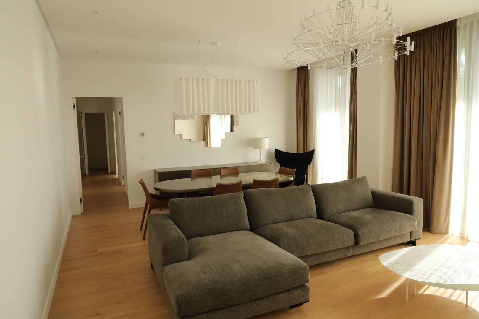 Rahmaninov Residence - Poză 8