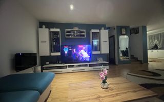 Casă spațioasă cu piscină, de vânzare în Simeria - Poză 12