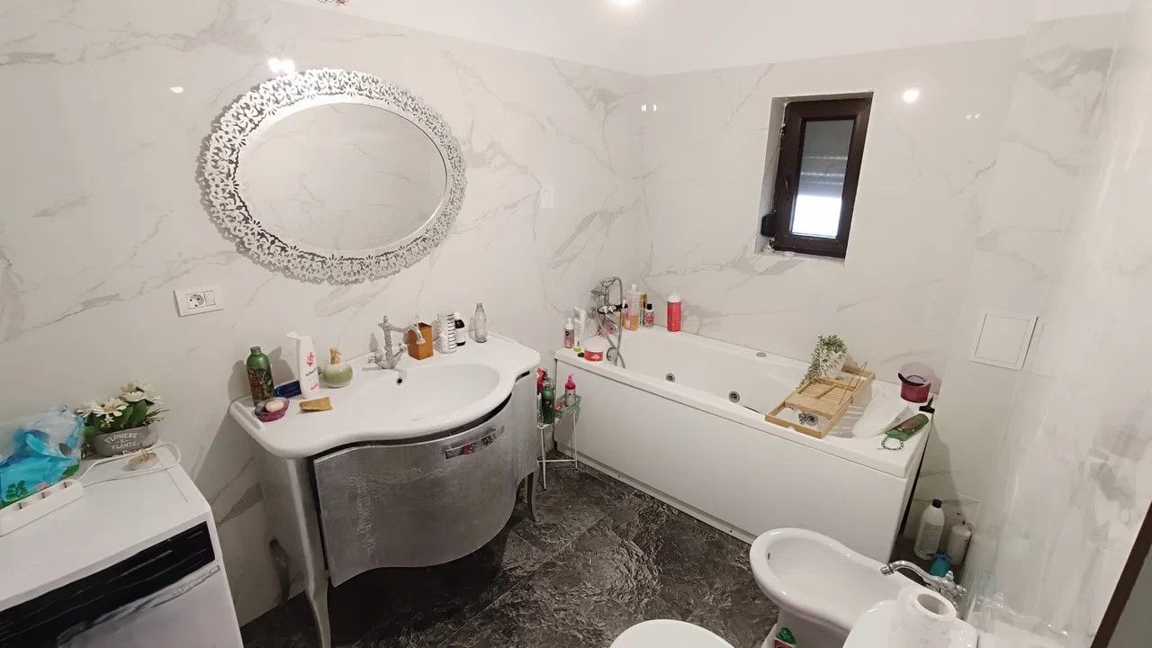 Vanzare vila rustica - 250 mp - Frumusani - Poză 10