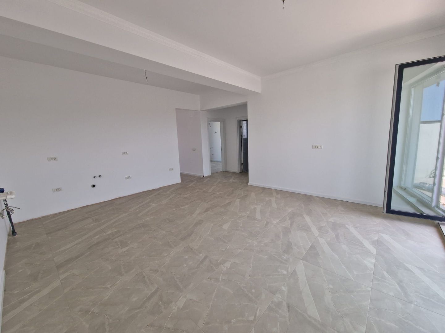 Casă Individuală Stil Mediteraneean – Parter + Mansardă | OTOPENI - TUNARI - Poză 5