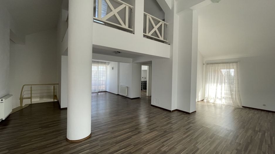 Vilă Individuală Spațioasă în Zona Iancu Nicolae - Poză 8