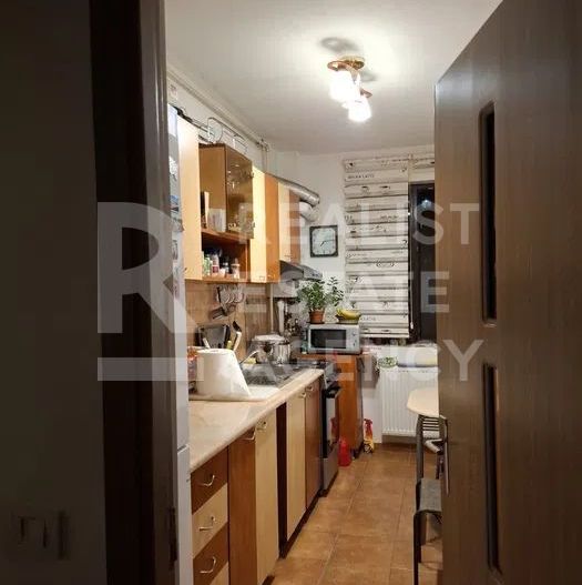 Vânzare, apartament cu 3 camere în zona Militari Residence - Poză 3