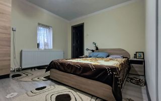 Casa de vânzare în Malu cu Flori- liniște, natura și aer curat! - Poză 4