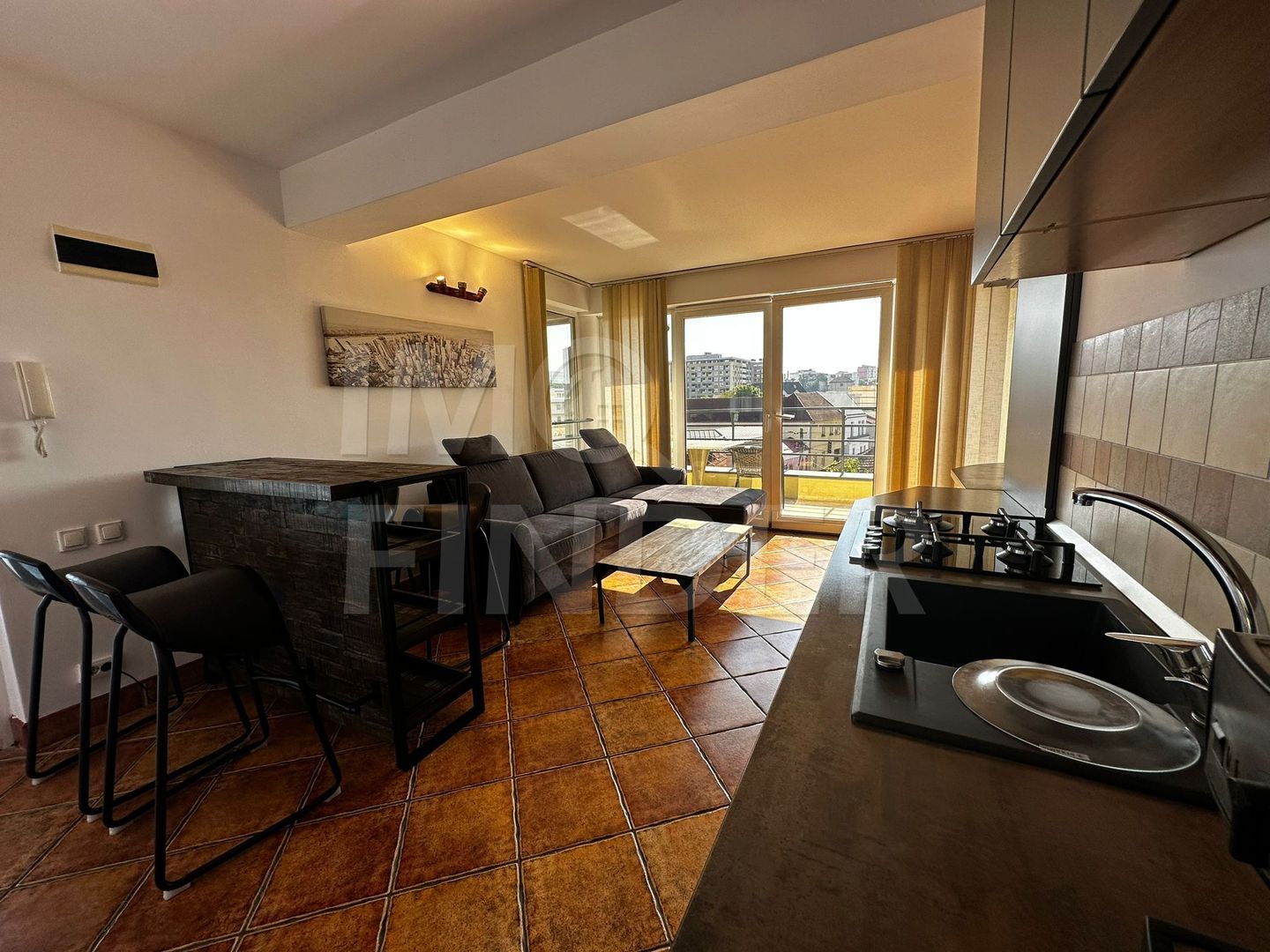 Inchiriere apartament 3 camere in Vila, Central - Poză 6