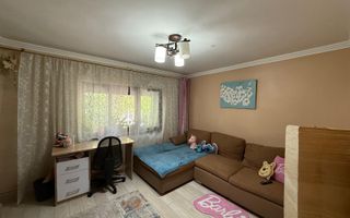 De vanzare apartament + teren generos în apropiere - Poză 10