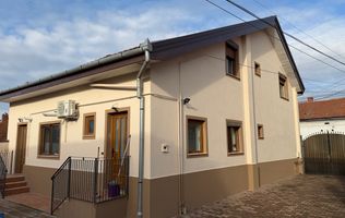 Investitie sau Locuit complex rezidential 4 apartamente cu 3 cam zona centrala