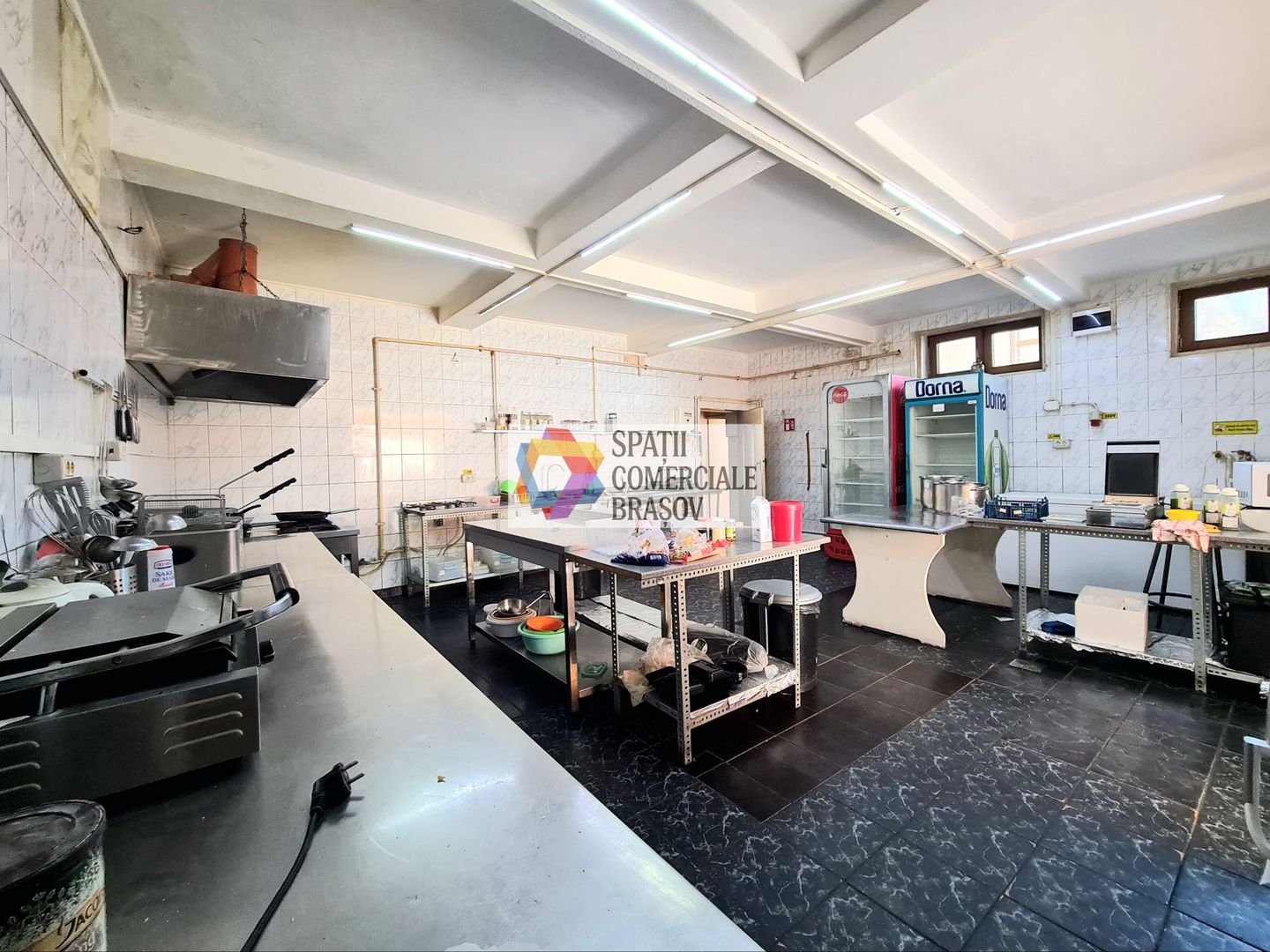 Spatiu comercial de închiriat cu 380 w Brasov - 60 mp # spatii-comerciale-brasov - Poză 3