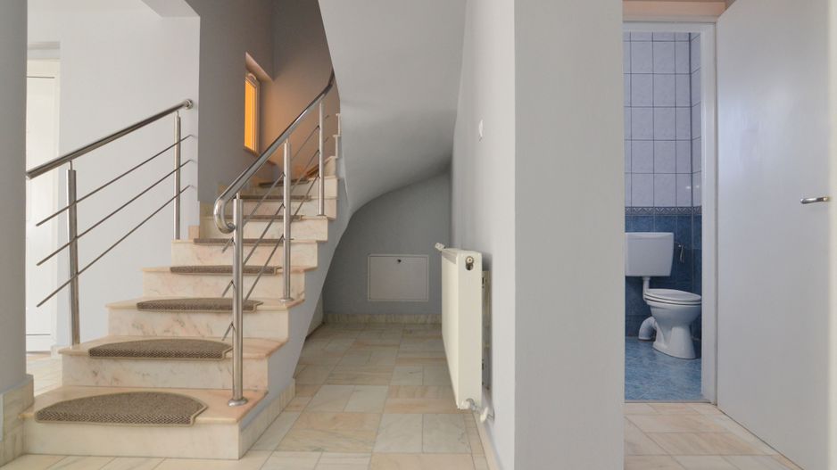 Inchiriem Vila individuala 6 camere cu panouri solare zona Pipera - Poză 10