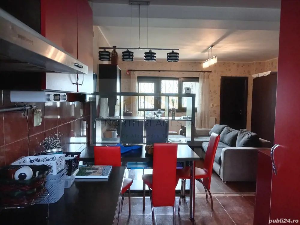 Vila duplex cochetă cu terasă și curte cartierul Scriitorilor - Poză 3