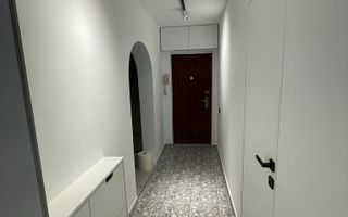 Închiriere Apartament cu 2 camere, decomandat, metrou Dristor in fata blocului - Poză 6
