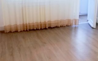 De inchiriat apartament 2 camere nemobilat, Micro 16, 1400 lei - Poză 2