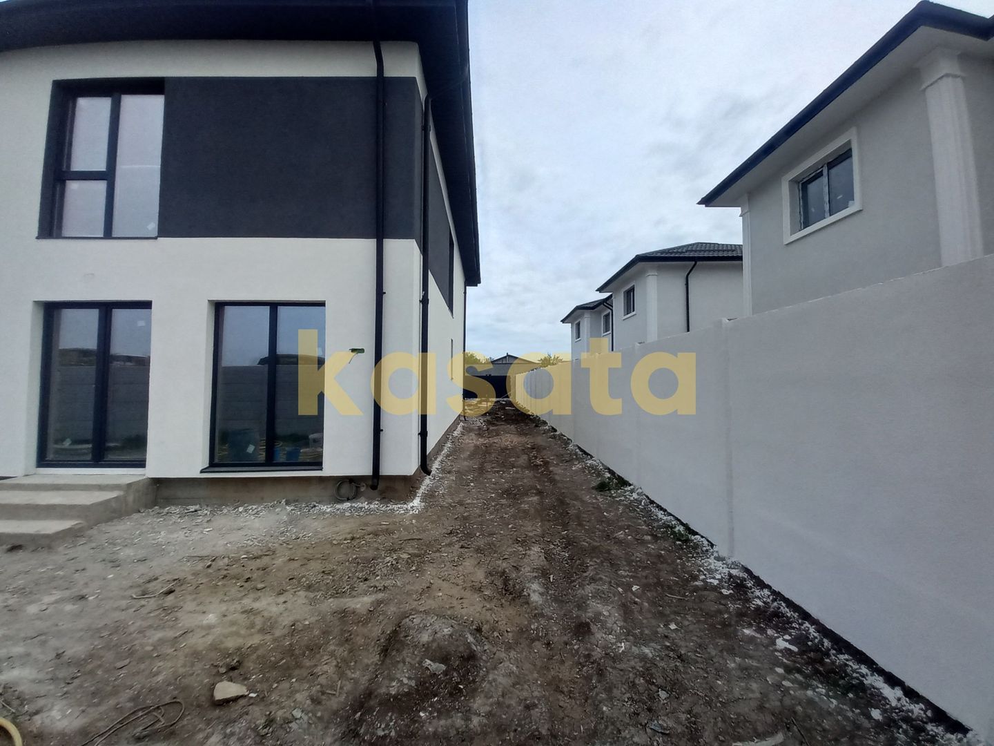 Duplex 4 camere | Bragadiru | curte generoasă, zonă liniștită - Poză 5