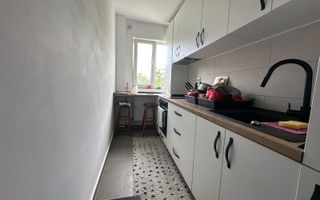 2 camere | etaj 2 | centrala proprie | renovat | mobilat si utilat | - Poză 5