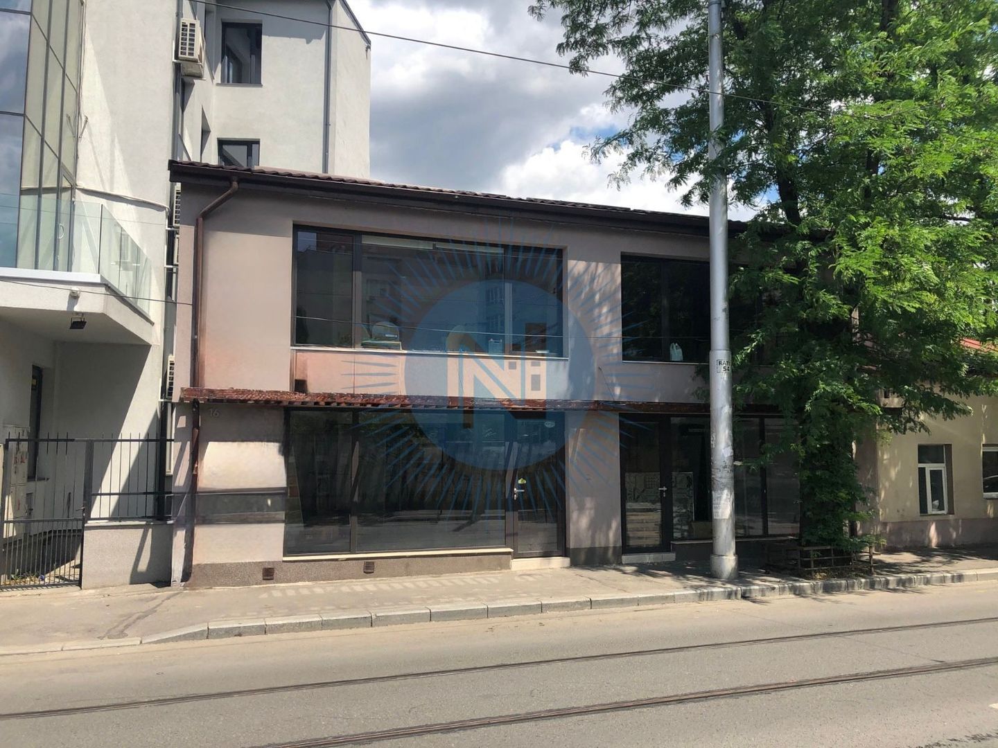 Spatiu comercial /Birouri stradal - Poză 1