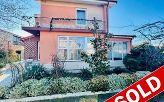 RENTED / INCHIRIAT Casă / Vilă cu 4 camere de închiriat - Poză 1
