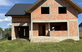 Casă de vânzare la roșu  | 220 mp | 1.200 mp teren