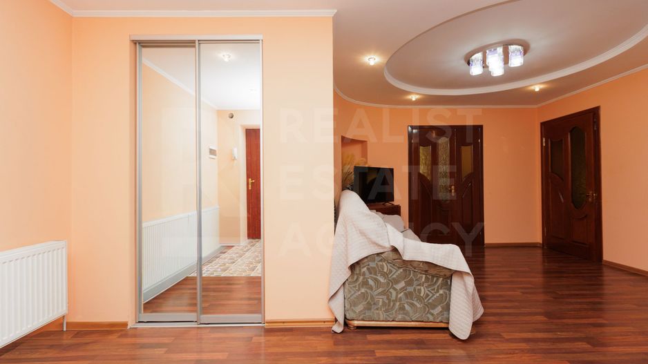 Vânzare, apartament, 5 camere, str.  Independentei, Botanica - Poză 3