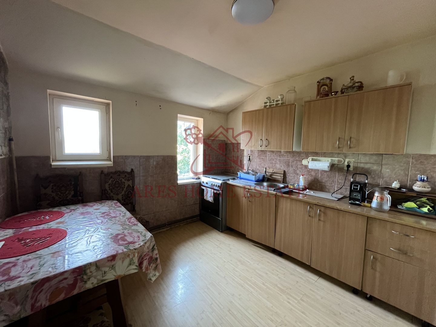 Casă individuală P+1+pod, pe piloni cu panouri solare - Poză 6