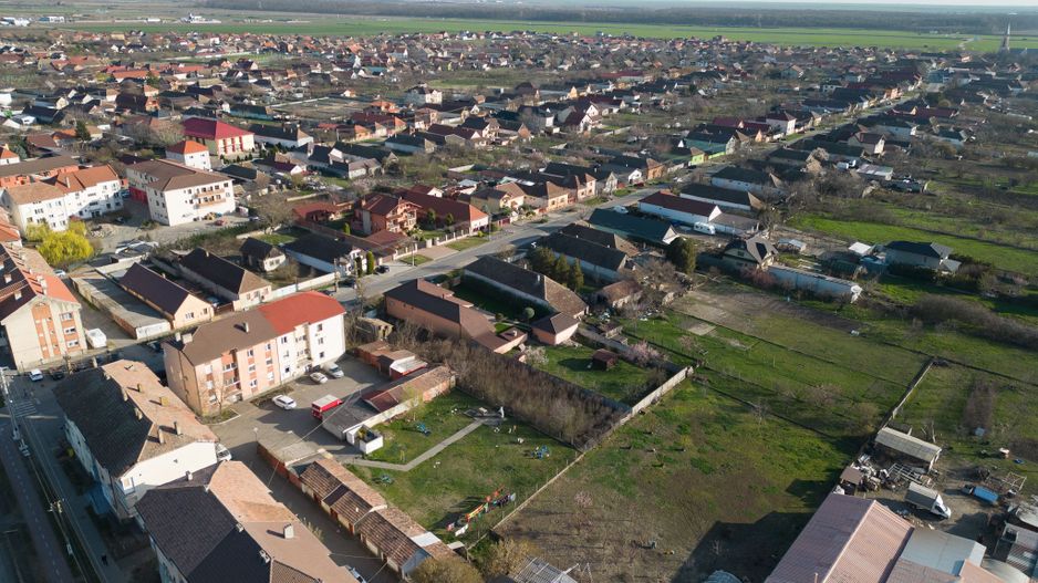 Loc de casa central de 890mp in Vladimirescu - Poză 4