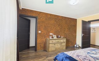 Casă și clădire de apartamente la Orțișoara - Poză 32