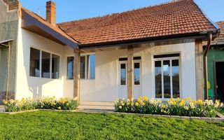 Casa 3 Camere + Anexe de Vanzare  | 125 + 73 mp | Santaul Mare | Bihor - Poză 1