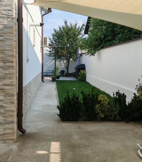 Casa tip duplex de inchiriat - Poză 2