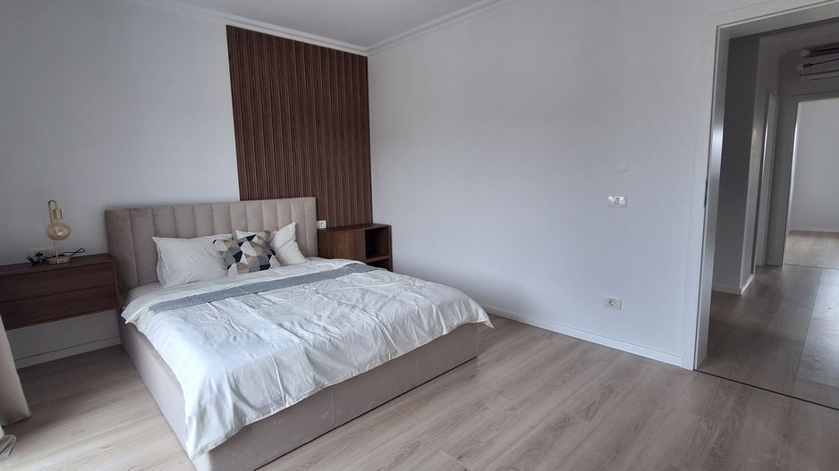 Duplex frumos cu arhitectura mediteraneana - Poză 15