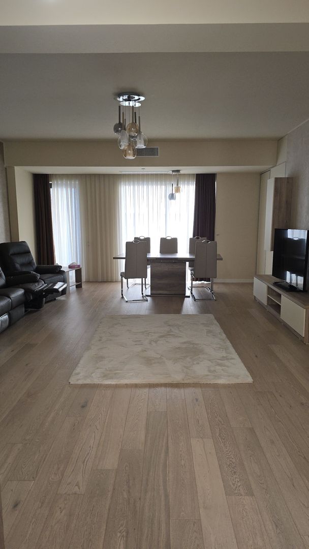 Inchiriere apartament 3 camere lux - 1 Mai - Poză 5